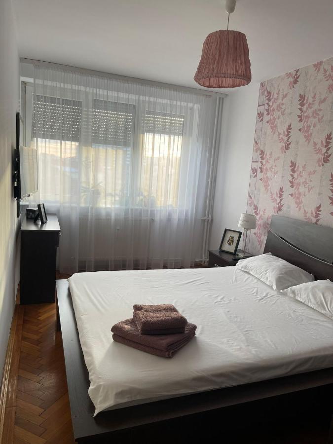 Angels Apartment Oradea Eksteriør billede