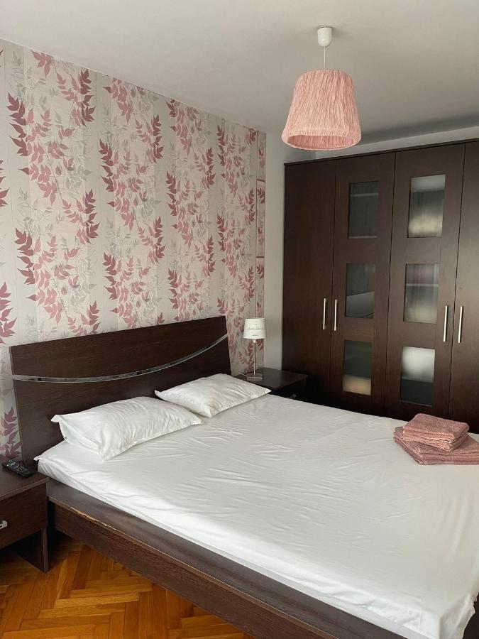 Angels Apartment Oradea Eksteriør billede