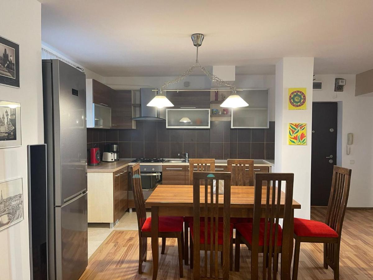 Angels Apartment Oradea Eksteriør billede